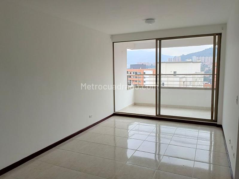2BR Apartment for Rent in Gated Community in Belún - 4