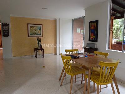 Apartamento en arriendo en Belen, Medellín · foto 3 de 12