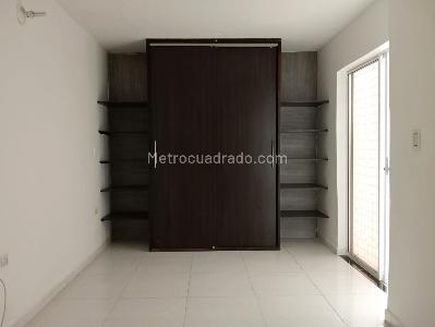 Casa de 3 alcobas en arriendo en Laureles, Medellín, 180 m² · foto 13 de 20
