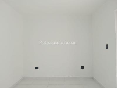 Casa de 3 alcobas en arriendo en Laureles, Medellín, 180 m² · foto 15 de 20
