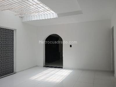 Casa de 3 alcobas en arriendo en Laureles, Medellín, 180 m² · foto 4 de 20
