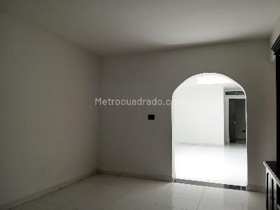 Casa de 3 alcobas en arriendo en Laureles, Medellín, 180 m² · foto 5 de 20