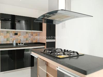 Casa de 3 alcobas en arriendo en Laureles, Medellín, 180 m² · foto 9 de 20
