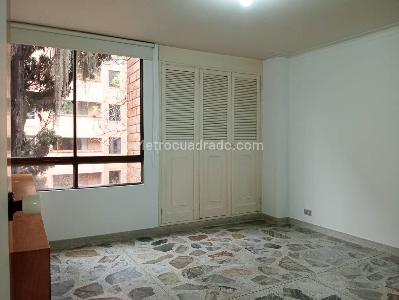 Apartamento de 3 alcobas en venta en Laureles, Medellín, 138 m² · foto 14 de 20