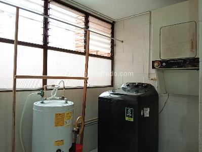 Apartamento de 3 alcobas en venta en Laureles, Medellín, 138 m² · foto 19 de 20