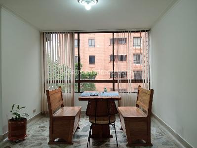 Apartamento de 3 alcobas en venta en Laureles, Medellín, 138 m² · foto 4 de 20