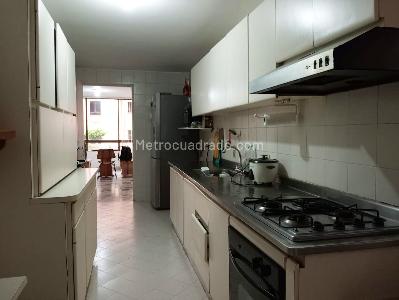 Apartamento de 3 alcobas en venta en Laureles, Medellín, 138 m² · foto 5 de 20