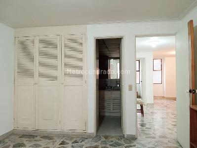 Apartamento de 3 alcobas en venta en Laureles, Medellín, 138 m² · foto 9 de 20