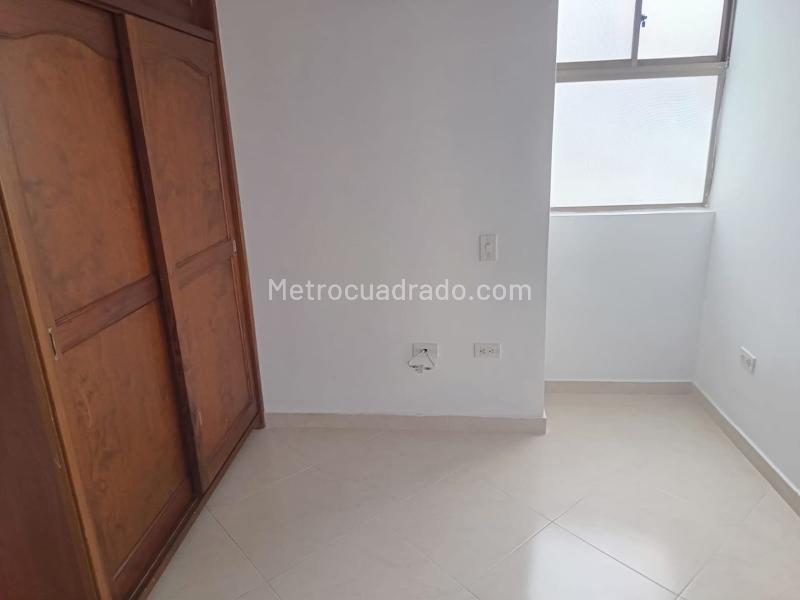 Apartamento Dúplex de 3 Alcobas en Arriendo en Belén - 8