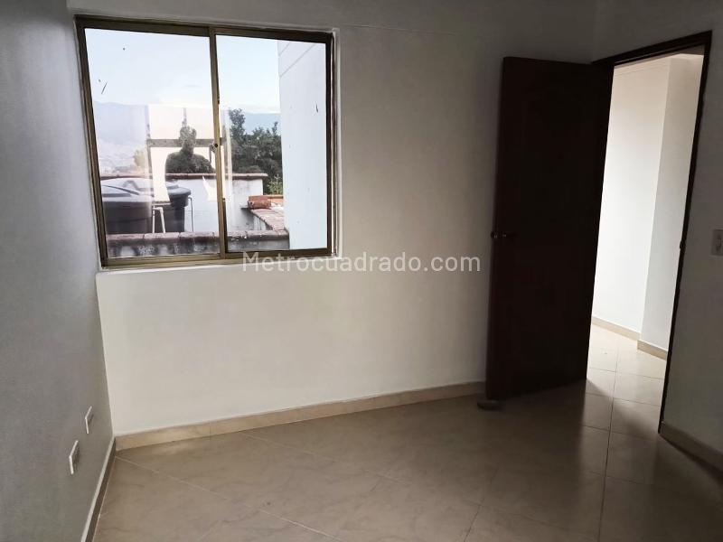 Apartamento Dúplex de 3 Alcobas en Arriendo en Belén - 9
