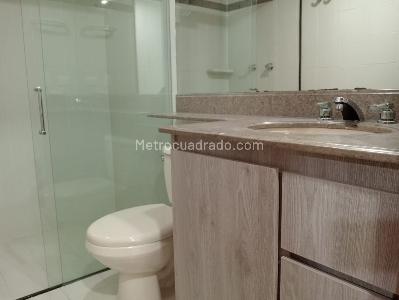 Apartamento de 3 alcobas en venta en Laureles, Medellín, 141 m² · foto 15 de 20