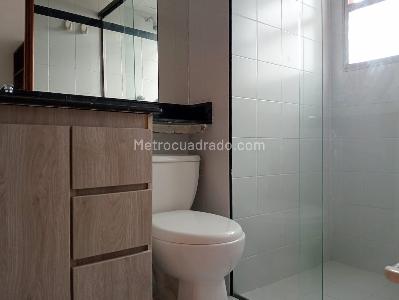 Apartamento de 3 alcobas en venta en Laureles, Medellín, 141 m² · foto 16 de 20