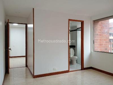 Apartamento de 3 alcobas en venta en Laureles, Medellín, 141 m² · foto 9 de 20