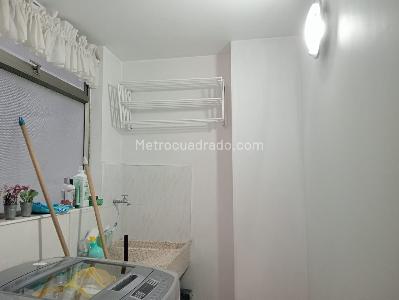Apartamento de 3 alcobas en venta en Laureles, Medellín, 157 m² · foto 18 de 20