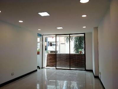 Apartamento en venta en Laureles, Medellín · foto 2 de 19