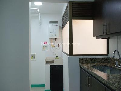 Apartamento en venta en Laureles, Medellín · foto 8 de 19