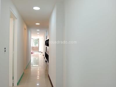 Apartamento en venta en Laureles, Medellín · foto 9 de 19