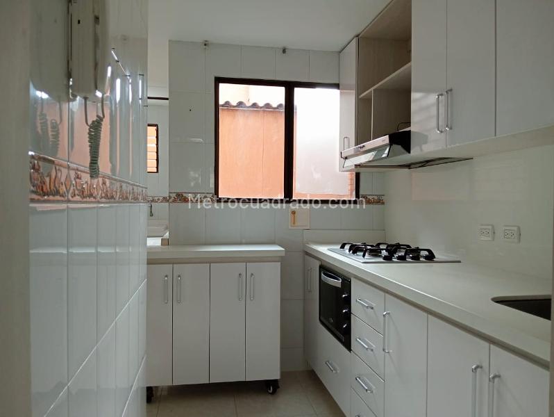 Spacious 3BR Apartment Near Parks in Los Laureles - 7