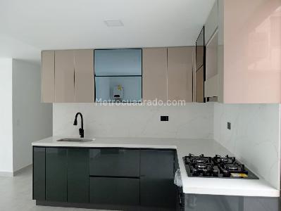 Apartamento de 3 alcobas en venta en Conquistadores, Medellín, 98 m² · foto 5 de 20
