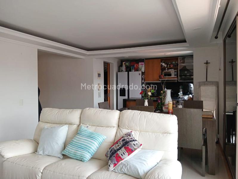 Apartamento de 2 Alcobas en Belén con Jacuzzi y Balcón - 3