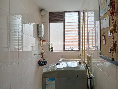 Apartamento de 3 alcobas en venta en Laureles, Medellín, 124 m² · foto 19 de 20