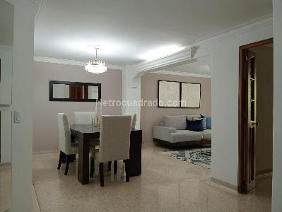 Apartamento de 3 alcobas en venta en Laureles, Medellín, 124 m² · foto 3 de 20