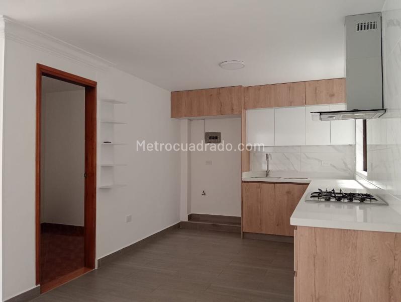 Apartamento Independiente de 5 Alcobas Cerca a Todo en Laureles - 6