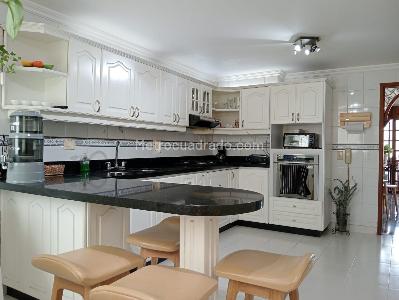 Apartamento en venta en Laureles, Medellín · foto 5 de 20