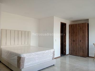 Apartamento de 1 alcoba en arriendo en Laureles, Medellín, 32 m² · foto 3 de 11