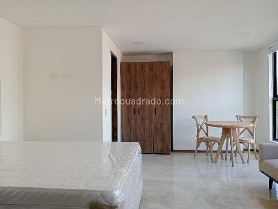 Apartamento de 1 alcoba en arriendo en Laureles, Medellín, 32 m² · foto 8 de 11