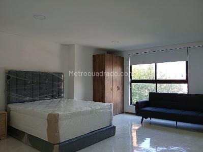 Apartamento de 1 alcoba en arriendo en Laureles, Medellín, 32 m² · foto 3 de 10