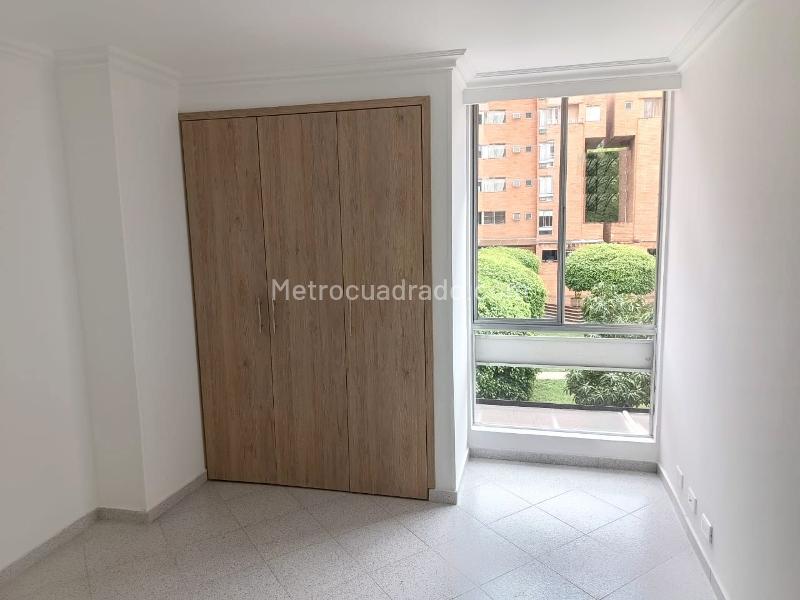 Spacious 3BR Apartment in Belen - 7