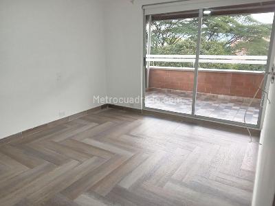 Apartamento de 3 alcobas en venta en Belen, Medellín, 108 m² · foto 8 de 15