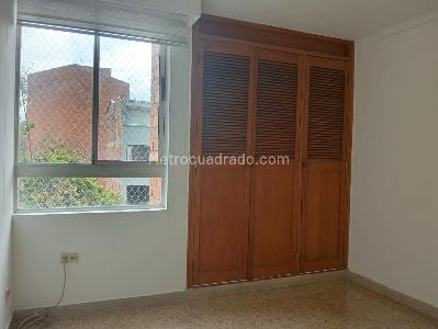 Apartamento de 3 alcobas en arriendo en Laureles, Medellín, 95 m² · foto 11 de 18