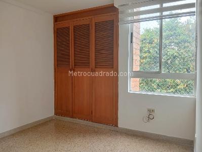 Apartamento de 3 alcobas en arriendo en Laureles, Medellín, 95 m² · foto 12 de 18