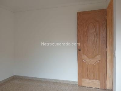 Apartamento de 3 alcobas en arriendo en Laureles, Medellín, 95 m² · foto 13 de 18