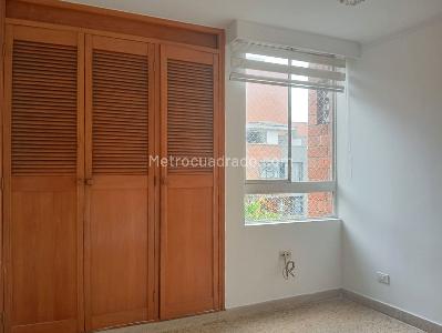Apartamento de 3 alcobas en arriendo en Laureles, Medellín, 95 m² · foto 14 de 18