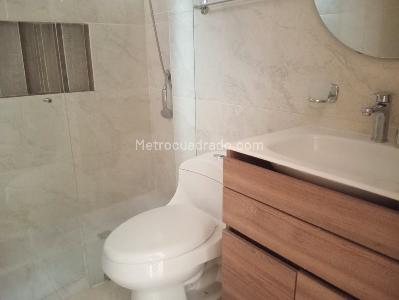 Apartamento de 3 alcobas en arriendo en Laureles, Medellín, 95 m² · foto 15 de 18