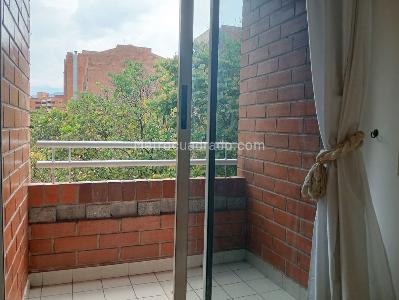 Apartamento de 3 alcobas en arriendo en Laureles, Medellín, 95 m² · foto 18 de 18