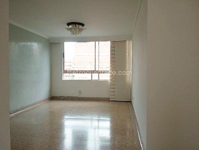 Apartamento de 3 alcobas en arriendo en Laureles, Medellín, 95 m² · foto 2 de 18