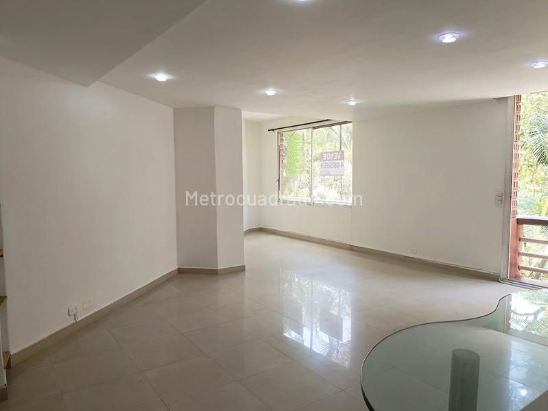 Apartamento Amplio de 3 Alcobas en Belén - 4