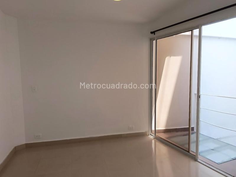 Apartamento Amplio de 3 Alcobas en Belén - 9