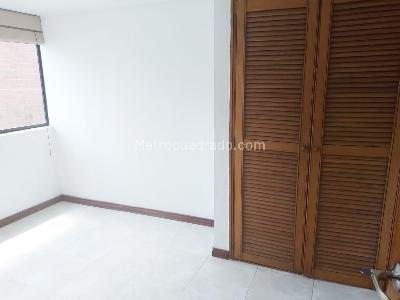 Apartamento en venta en Laureles, Medellín · foto 11 de 17