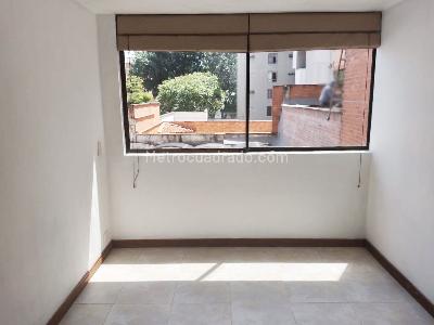 Apartamento en venta en Laureles, Medellín · foto 12 de 17