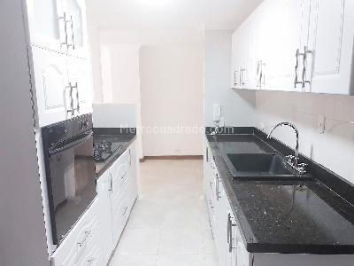 Apartamento en venta en Laureles, Medellín · foto 5 de 17