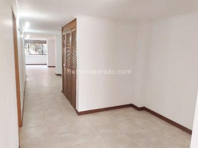 Apartamento en venta en Laureles, Medellín · foto 7 de 17