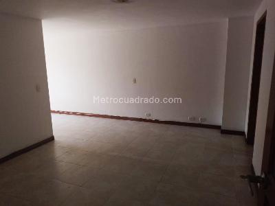 Apartamento en venta en Laureles, Medellín · foto 8 de 17