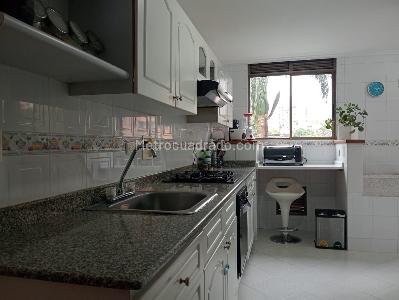 Apartamento en venta en Belen, Medellín · foto 4 de 19