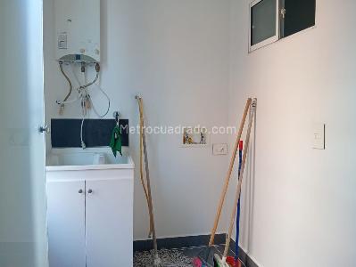 Apartamento de 3 alcobas en venta en Laureles, Medellín, 140 m² · foto 18 de 20