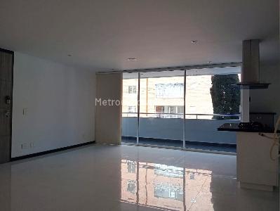 Apartamento de 3 alcobas en venta en Laureles, Medellín, 140 m² · foto 3 de 20